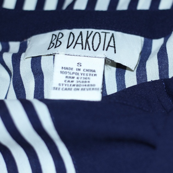 BB Dakota Blue & White Top - Picture 9 of 12